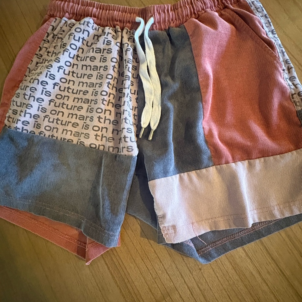Trendy Colorblock Men's Athletic Shorts